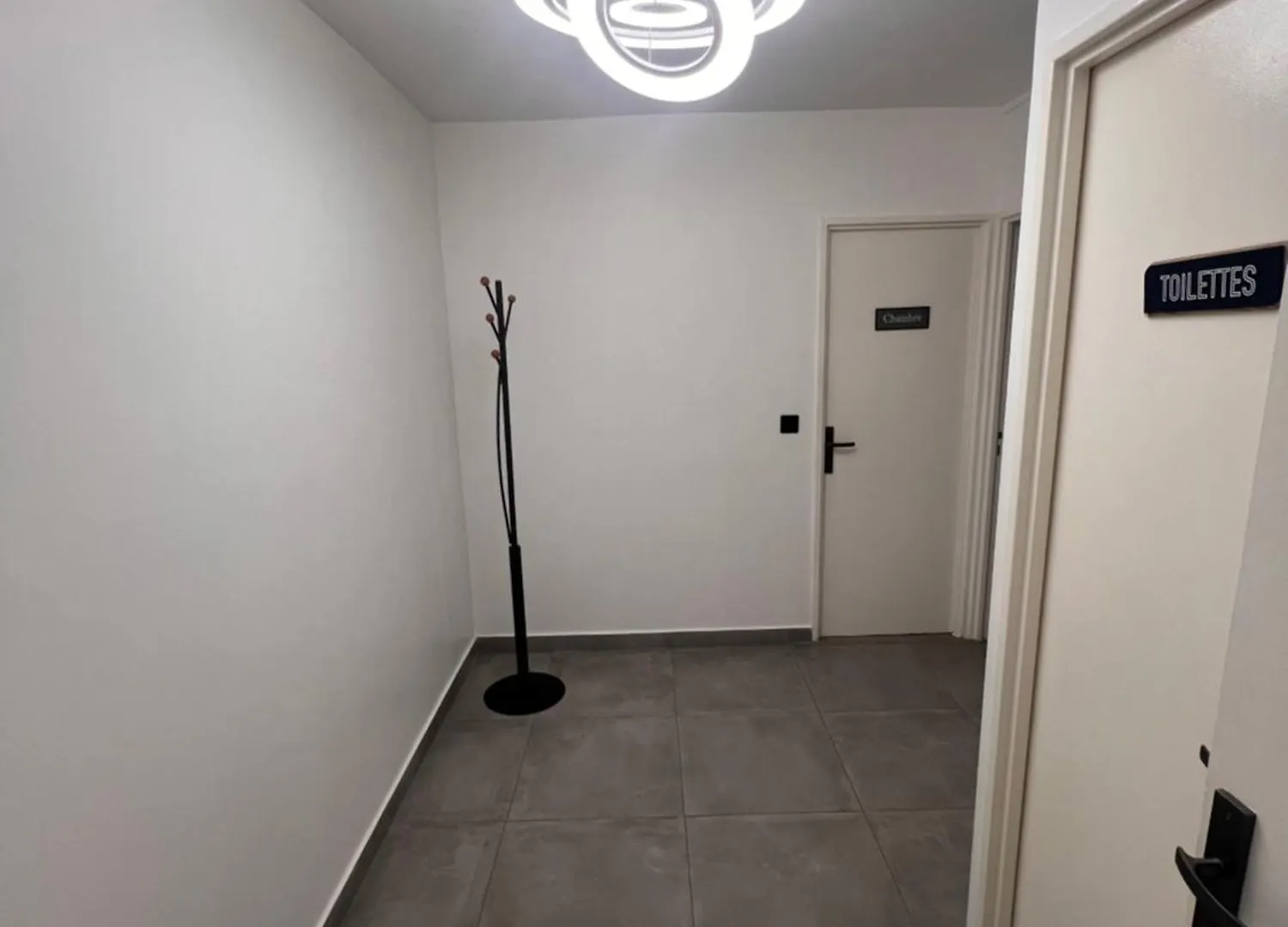 Apparemment Pres De Cdg Paris & Disneyland Tremblay-en-France Apartment